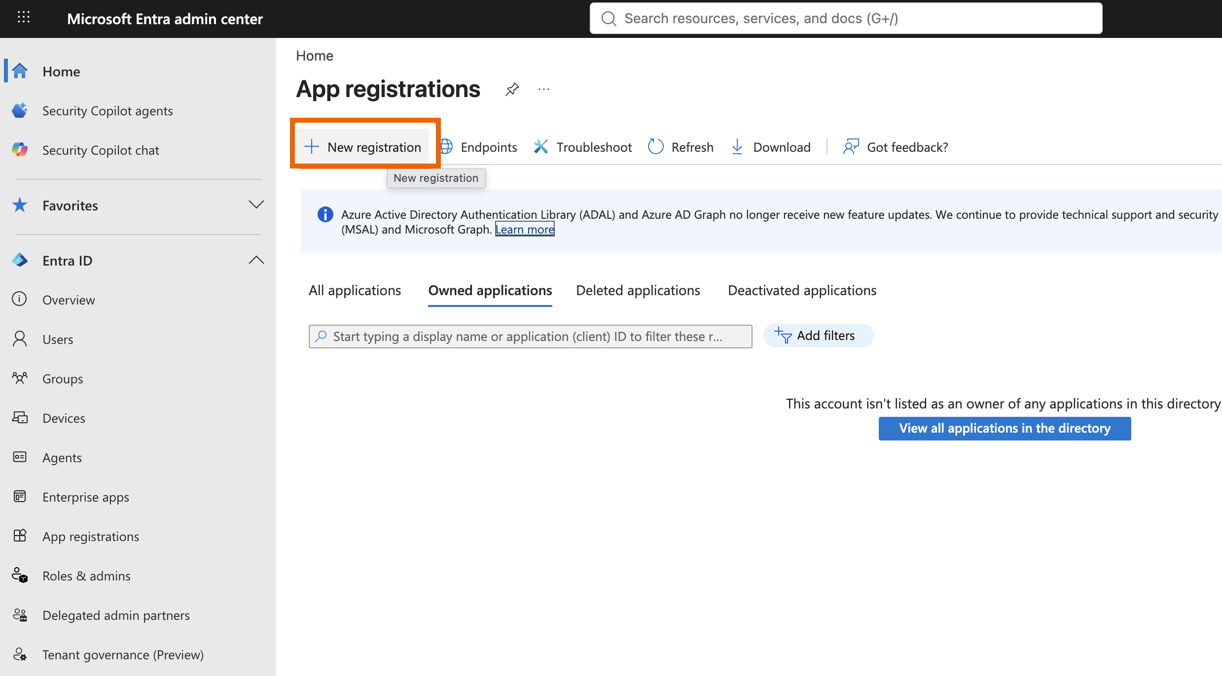 Microsoft Entra admin center App registrations page showing the New registration option.