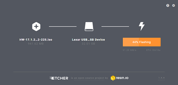 Process continues for creating the flash drive.